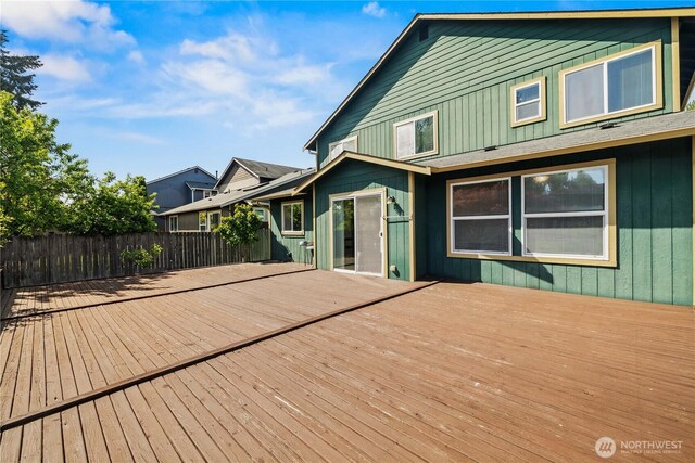 926 99th St SW, Everett, WA 98204 - deck featuring fence