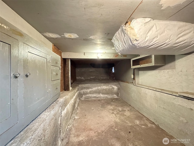view of unfinished basement