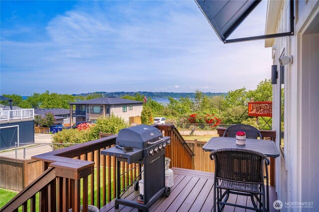 3315 N 35th St, Tacoma, WA 98407 - deck with a grill