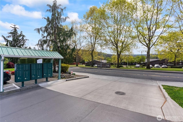 607 37th St SE Unit 92, Auburn, WA 98002 - exterior space featuring curbs