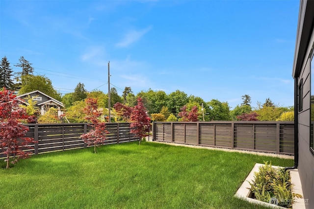 3650 51st Ave SW Unit B, Seattle, WA 98116 - view of yard