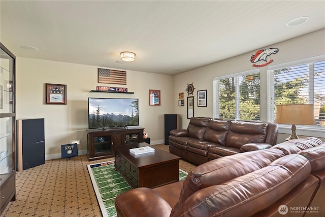 5603 116th St NE, Marysville, WA 98271 - carpeted living area featuring baseboards