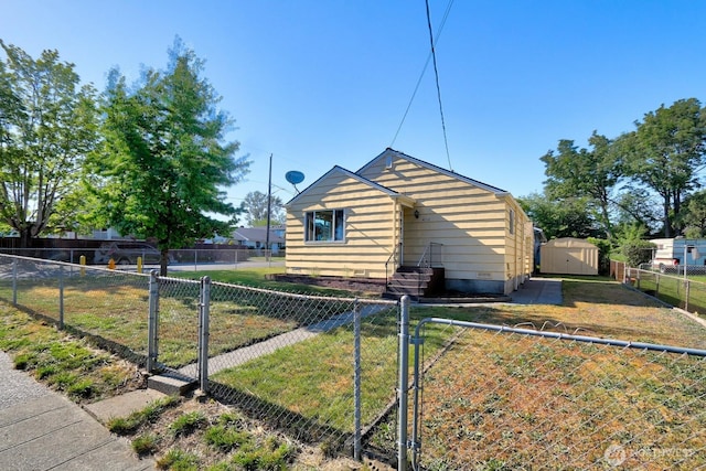 4802 S Austin St, Seattle, WA 98118 - view of side of home featuring a gate and crawl space
