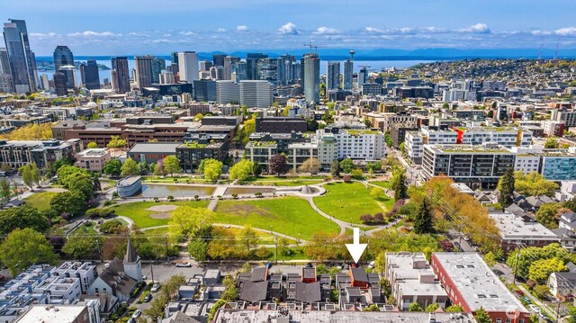 bird's eye view featuring a city view