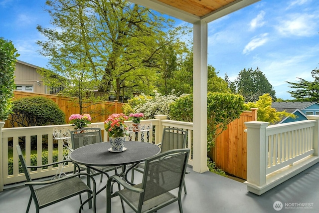 7854 Stroud Ave N, Seattle, WA 98103 - balcony featuring outdoor dining space