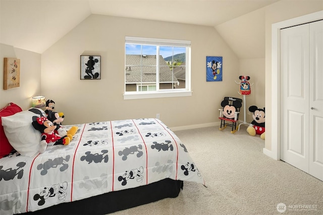 365 NE Denny Way, Issaquah, WA 98029 - carpeted bedroom with vaulted ceiling and baseboards