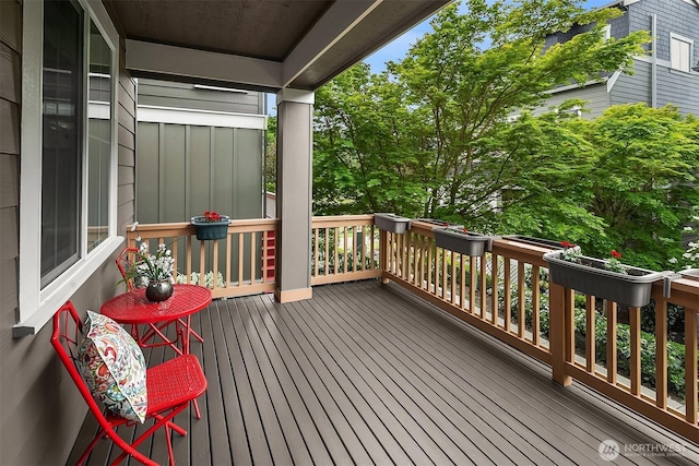 365 NE Denny Way, Issaquah, WA 98029 - view of wooden terrace