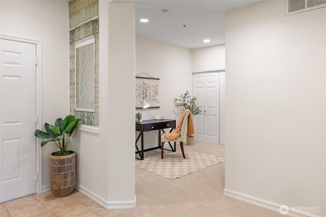 9229 122nd Ct NE Unit 13, Kirkland, WA 98033 - hall featuring visible vents, recessed lighting, baseboards, and carpet