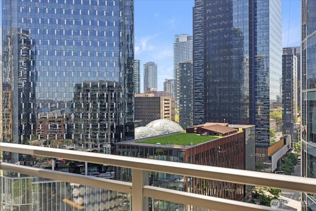 820 Blanchard St Unit 1507, Seattle, WA 98121 - property's view of city