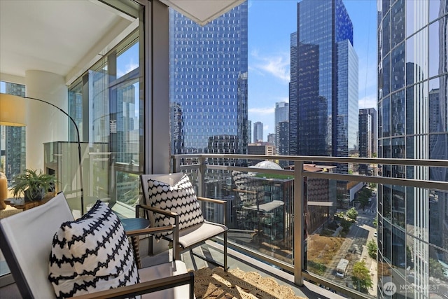 820 Blanchard St Unit 1507, Seattle, WA 98121 - balcony featuring a city view