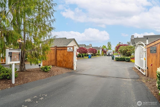 823 Landing Way, Centralia, WA 98531 - view of road featuring a gate and driveway