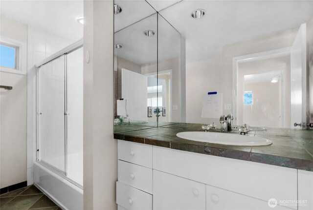 223 W Kinnear Pl, Seattle, WA 98119 - photo 8