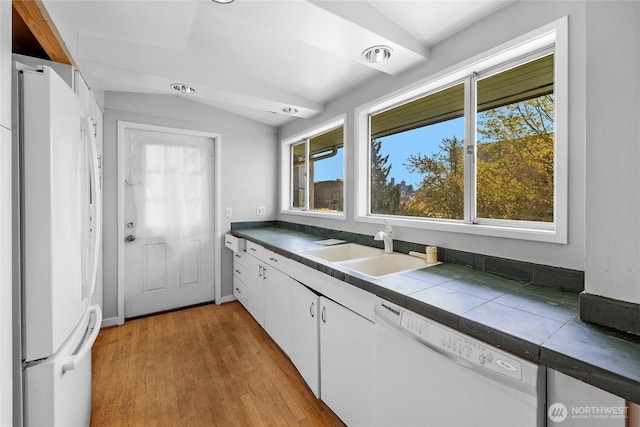 223 W Kinnear Pl, Seattle, WA 98119 - photo 11