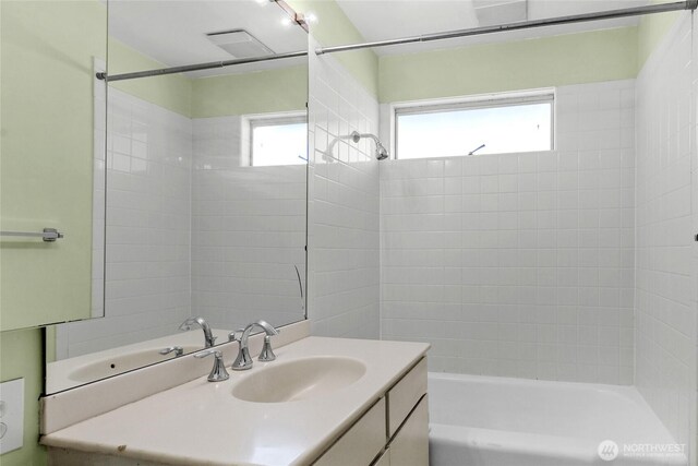 223 W Kinnear Pl, Seattle, WA 98119 - photo 20