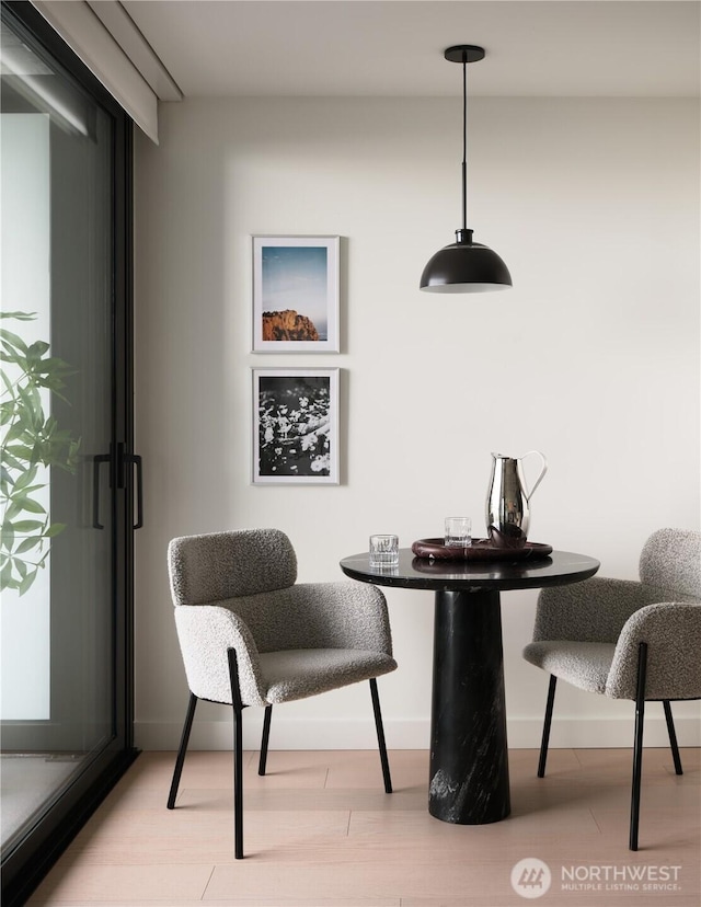 300 Virginia St Unit 2701, Seattle, WA 98101 - dining area with baseboards