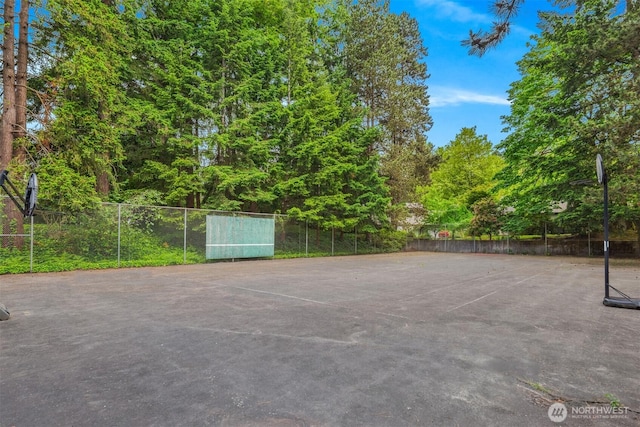 11547 SE 175th St Unit 1, Renton, WA 98058 - view of patio / terrace featuring a tennis court