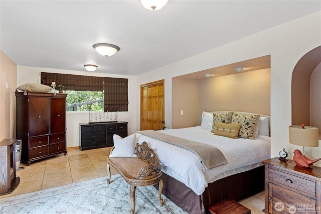 17613 Butler Rd, Snohomish, WA 98290 - tiled bedroom featuring arched walkways