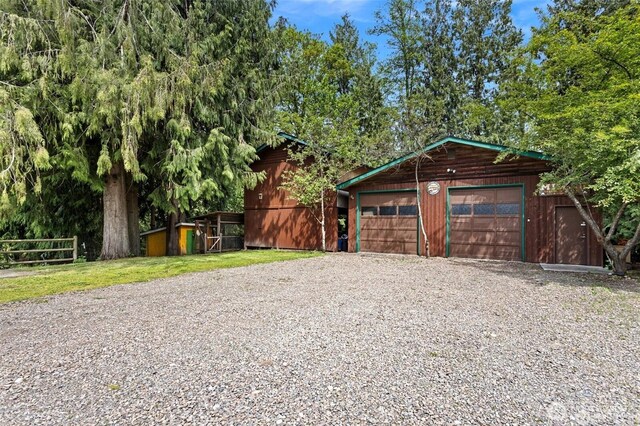 17613 Butler Rd, Snohomish, WA 98290 - detached garage with fence