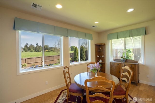 71 Lillian Ridge Dr, Sequim, WA 98382 - dining area with visible vents, a healthy amount of sunlight, recessed lighting, and baseboards