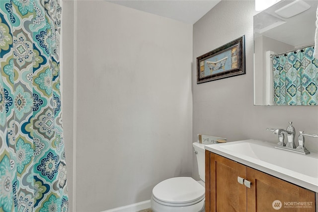 791 NE Pinecrest Dr, Bremerton, WA 98311 - full bathroom with toilet, vanity, and curtained shower