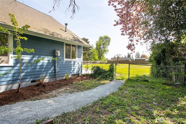 view of yard featuring fence