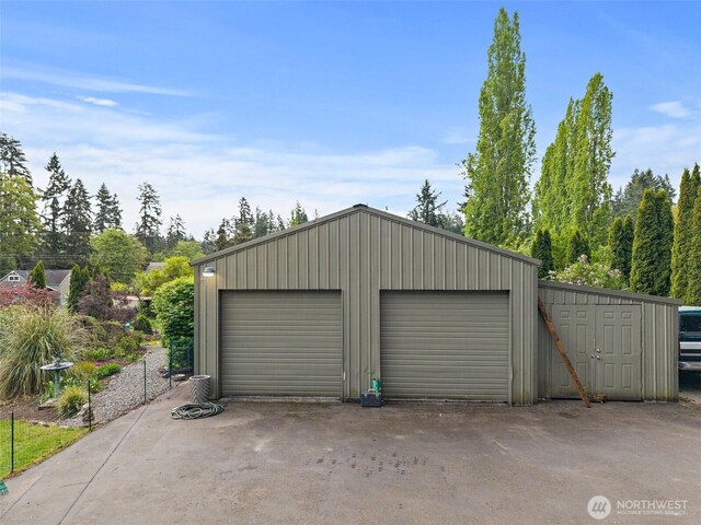 15304 SE 296th St, Kent, WA 98042 - view of detached garage