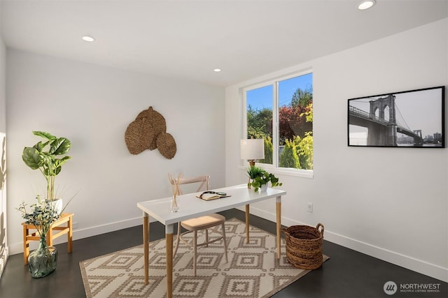 7356 21st Ave NW, Seattle, WA 98117 - office featuring baseboards and recessed lighting