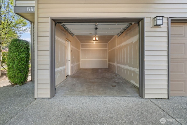 17610 134th Ln SE, Renton, WA 98058 - view of garage