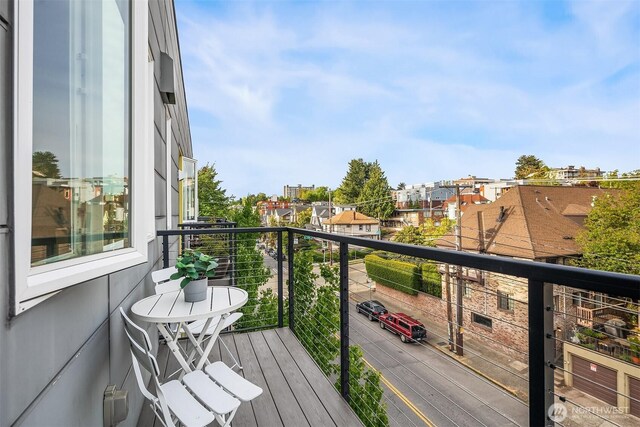 121 12th Ave E Unit 506, Seattle, WA 98102 - view of balcony
