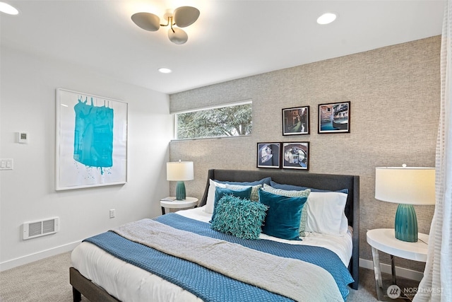 bedroom featuring baseboards, carpet, recessed lighting, and visible vents