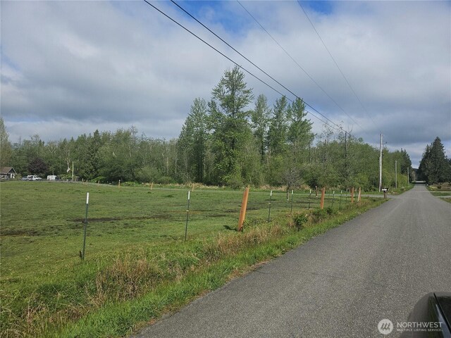 Listing photo 4 - caption unavailable