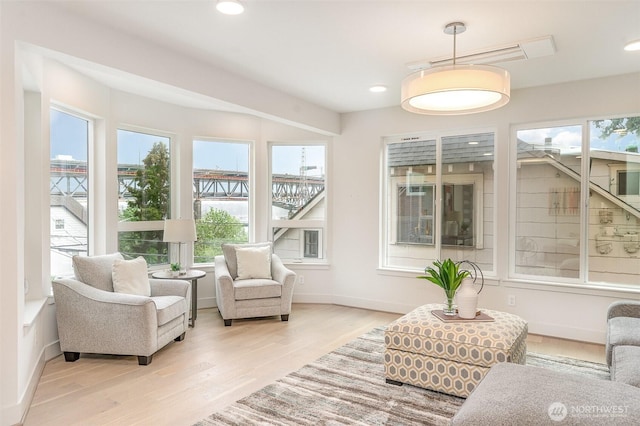 4019B 4th Ave NE, Seattle, WA 98105 - sunroom / solarium with visible vents