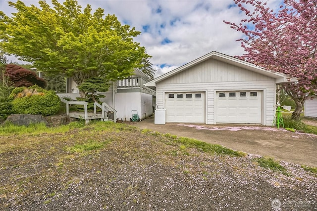 view of detached garage