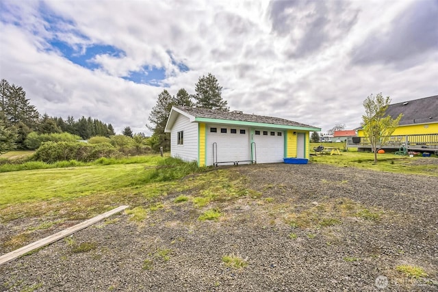 view of detached garage