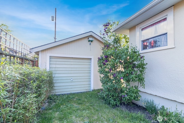 view of detached garage