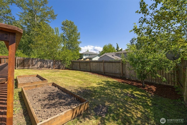 1507 Fruitland Dr, Bellingham, WA 98226 - view of yard featuring a garden