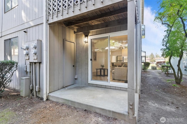 view of entrance to property