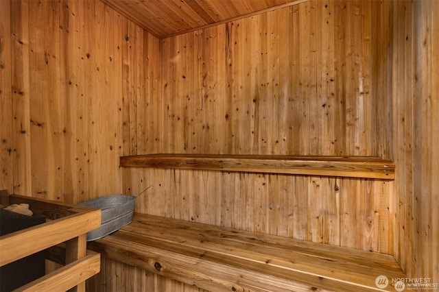 view of sauna / steam room
