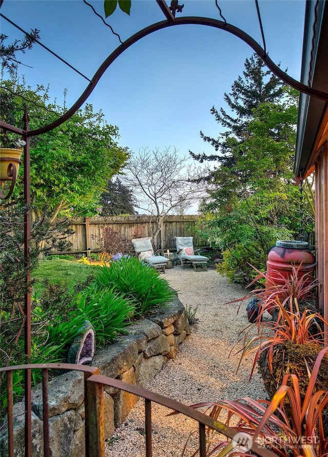 12739 7th Ave NW, Seattle, WA 98177 - view of yard with fence