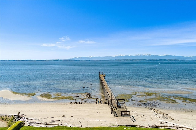 5848 Mutiny Bay Rd, Freeland, WA 98249 - property view of water featuring a mountain view and a beach view