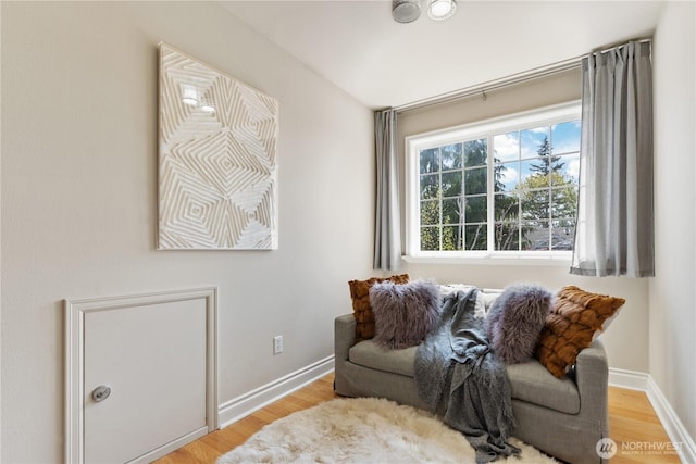 13914 SE 88th Pl, Newcastle, WA 98059 - living area with baseboards and wood finished floors