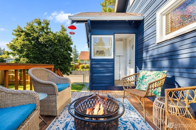 1002 S Adams St, Tacoma, WA 98405 - wooden terrace with a fire pit