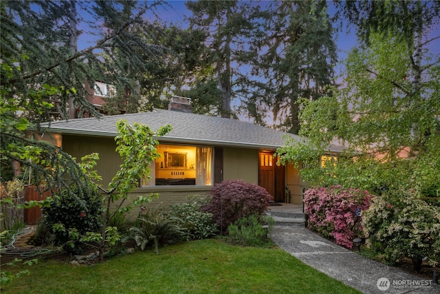 15825 10th Ave SW, Burien, WA 98166 - view of front of house with a chimney