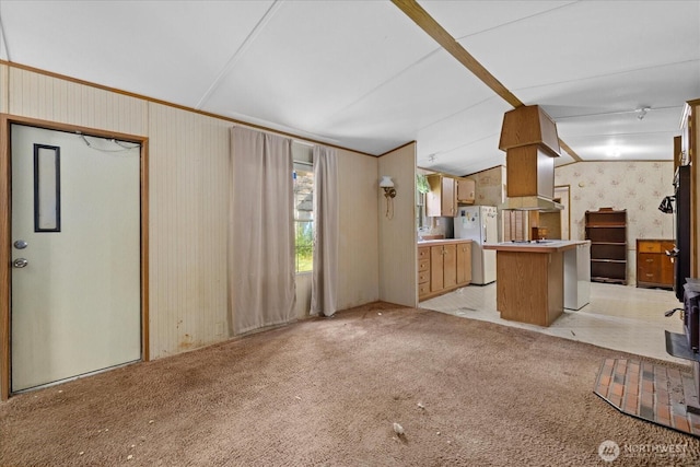 44222 179th Pl SE, Gold Bar, WA 98251 - unfurnished living room featuring wallpapered walls and light colored carpet