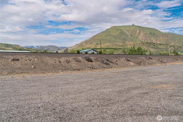 property view of mountains