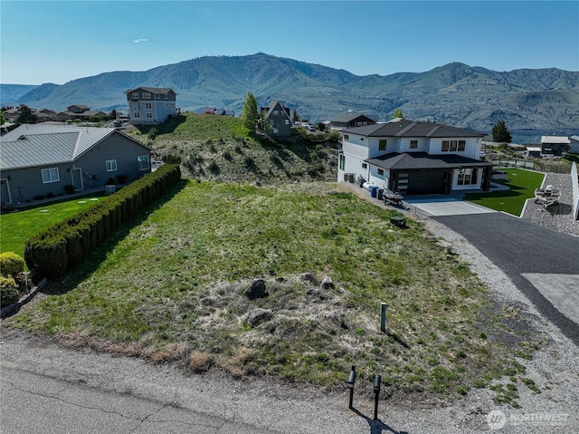 212 Stehekin Way, Chelan, WA 98816