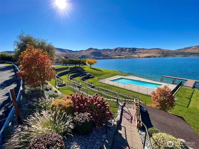 212 Stehekin Way, Chelan, WA 98816