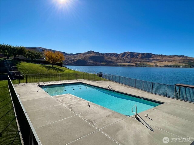 212 Stehekin Way, Chelan, WA 98816