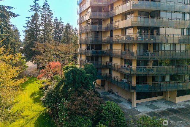 view of building exterior