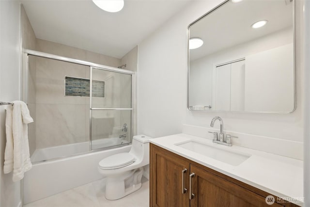 18 SE 18th St, Battle Ground, WA 98604 - full bath with vanity, toilet, and enclosed tub / shower combo